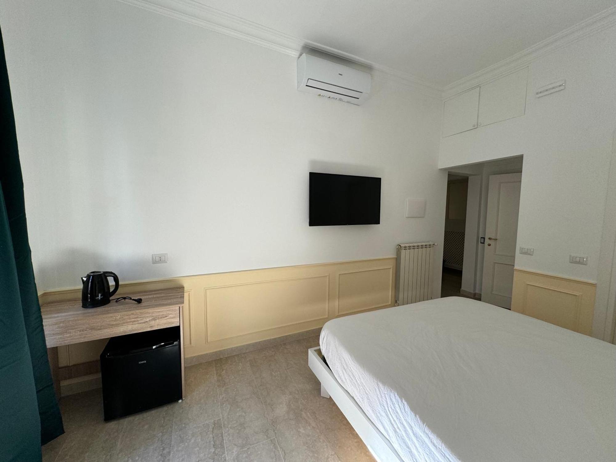 Costantino Rooms Rome Buitenkant foto